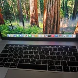 MacBook Pro 15.4 2018 i7 32GB 1TB (photo 2)