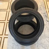 резина M+S лето 225/40 R19. почти новая, без ремонтов. пробег 5к км (photo 1)