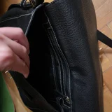 Сумка Michael Kors оригинал. Кожа. Отличное состояние, на последних двух фото можно увидеть ее минимальную длину и максимальную. (photo 4)