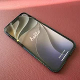 iPhone 16e (photo 1)