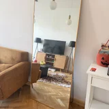 Зеркало с оправой на металлической ножке (photo 2)