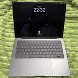 MacBook Pro (photo 1)