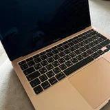 MacBook Air (photo 1)
