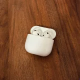Беспроводные наушники Apple AirPods 4 (photo 1)