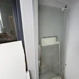 Стеклянная душевая перегородка (photo 2)