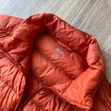 Пуховый жилет Uniqlo размер S (photo 4)