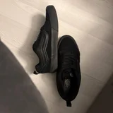 Vans (photo 2)