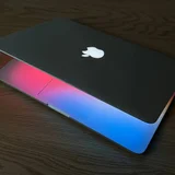 MacBook Pro 13 (photo 1)