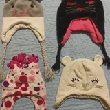 Вязаная кепка, шапки, варежки, перчатки, манижка, зимние наушники, всё на 1-2 и 2-3 года (photo 3)