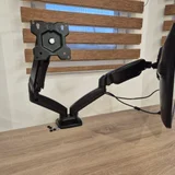 Игровой монитор Samsung Odyssey G7 28 и кронштейн ONKRON G200 (photo 1)