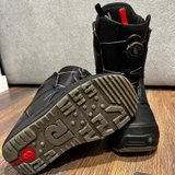 новые ботинки Burton Progression BOA для сноуборда, размер 41, можно сказать новые , не подошёл размер, даже не катили не сезона (photo 1)