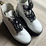 **Ботинки Dr. Martens Jadon** (photo 4)