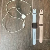Apple Watch 3 series 38 mm (photo 1)