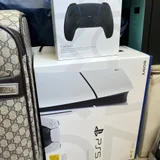 PlayStation 5 (photo 4)