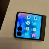 Motorola RAZR 2024 (photo 3)