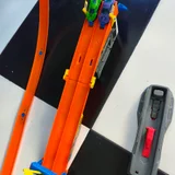 Большая трасса Hot Wheels с аксессуарами (photo 1)
