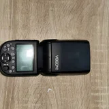 Canon 5D Mark II (Full Frame) с объективом Canon 50mm и вспышкой Godox V860III (photo 2)