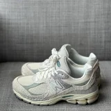 Кроссовки New Balance 2002r (photo 1)