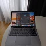 MacBook Pro 13 (photo 1)
