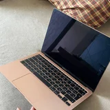 MacBook Air (photo 3)