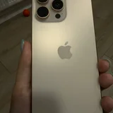iPhone 16 Pro Max (photo 1)