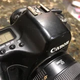Фотоаппарат Canon EOS 5D с объективом 50mm f/1.4 (photo 2)