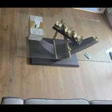Маленький стеклянный столик (photo 1)