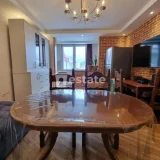 Сдам комфортную 2+1 в старом Батуми (photo 2)