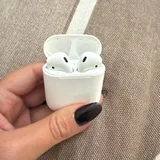 Apple AirPods 2 (photo 1)
