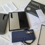 Samsung Galaxy Fold (photo 1)