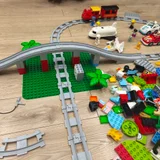 Набор Lego Duplo железная дорога+мост+дополнительные рельсы. Паровоз ездит, гудит, светится👍 (photo 3)