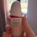Тональный крем Shiseido Revitalessence Skin Glow (photo 1)