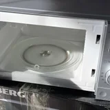 Полностью рабочая микроволновка, доки и коробка в комплекте, состояние отличное (photo 2)