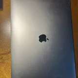 MacBook Pro 15 (photo 1)