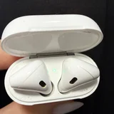 AirPods 2 (photo 3)