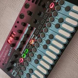 **Sonicware LIVEN Bass & Beats — синтезатор и драм-машина** (photo 3)