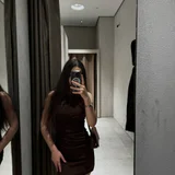 Мини-платье Zara с драпировкой, острым вырезом и потайной молнией на спине, размер XS (photo 1)