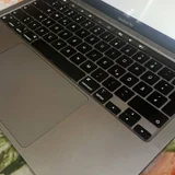MacBook Pro (photo 1)