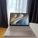 MacBook (photo 1)