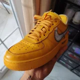 Оригинальные кроссовки — running shoe, space bar, shoe shop (photo 2)