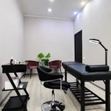 Готовый бизнес в сфере эстетической косметологии с лазерной установкой Elo Harmony XL — dining table, restaurant, folding chair (photo 3)