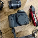Canon EOS 7D с аксессуарами — reflex camera, lens cap (photo 2)