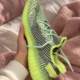 Кроссовки Adidas Yeezy Boost 350 V2 — green mamba, green lizard (photo 2)