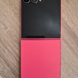 Samsung Galaxy Z Flip 7 256GB — lighter (photo 3)