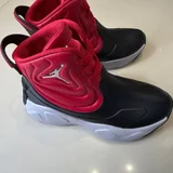 Ботинки Jordan Drip 23 — running shoe, Loafer (photo 1)