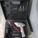 Электроотвертка — carpenter's kit (photo 1)