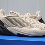 Кроссовки Adidas Ozelia Sand — running shoe (photo 3)