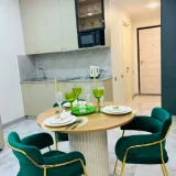 Студия в Ramada Plaza, 37 кв.м — dining table (photo 5)