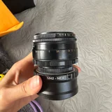 Микрофон RØDE Wireless GO II с кабелями, ветрозащитой и чехлом — lens cap, reflex camera (photo 2)