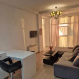 1-комнатная квартира, 75 кв.м — dining table (photo 2)